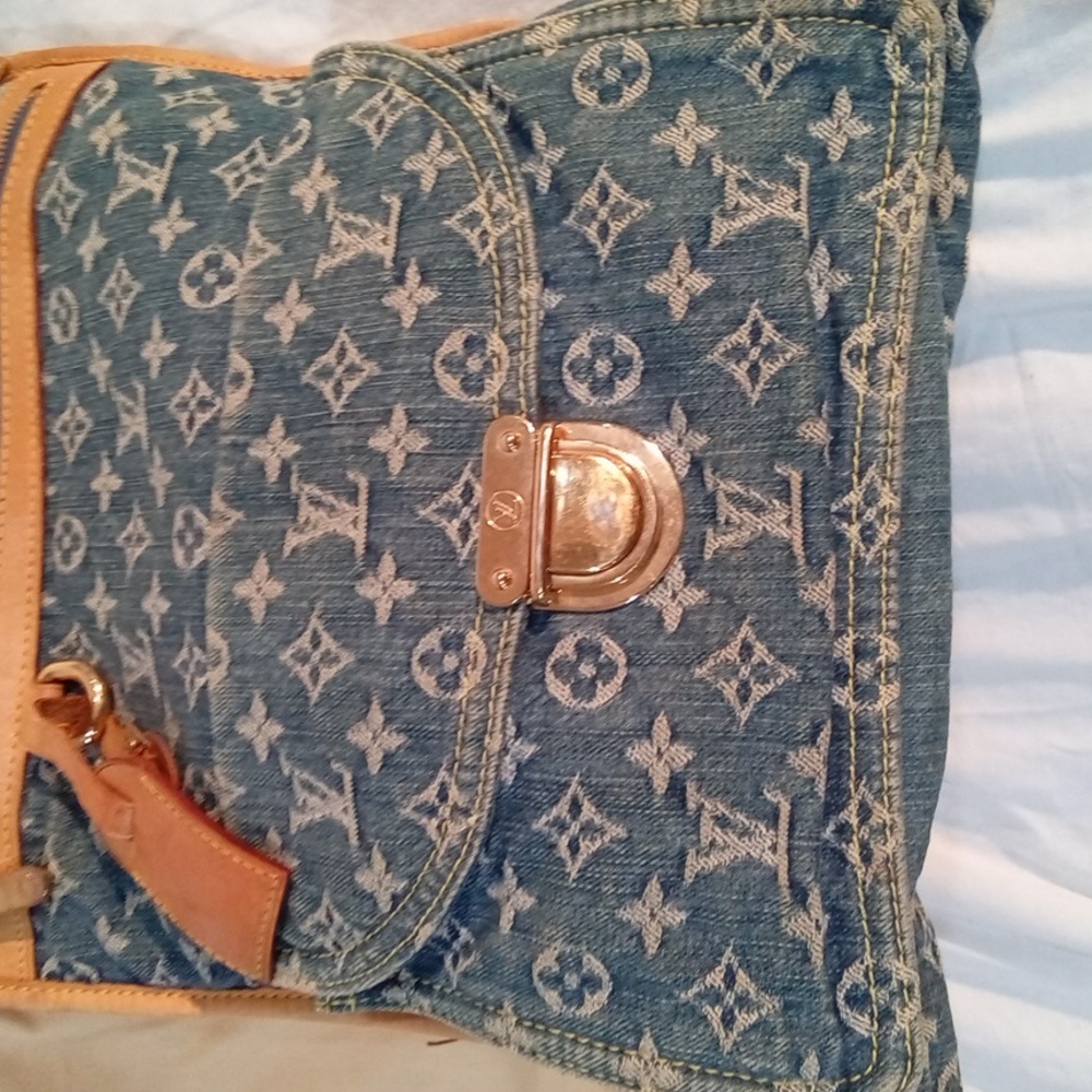 🔥🔥LOUIS VUITTON BLUE DENIM SAC PLAT - Picture 9 of 15